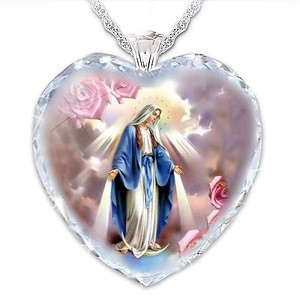 2022 New Peach Heart Jesus Women's Love-heart Crystal Necklace Religious Faith Fashion Jewelry Gift